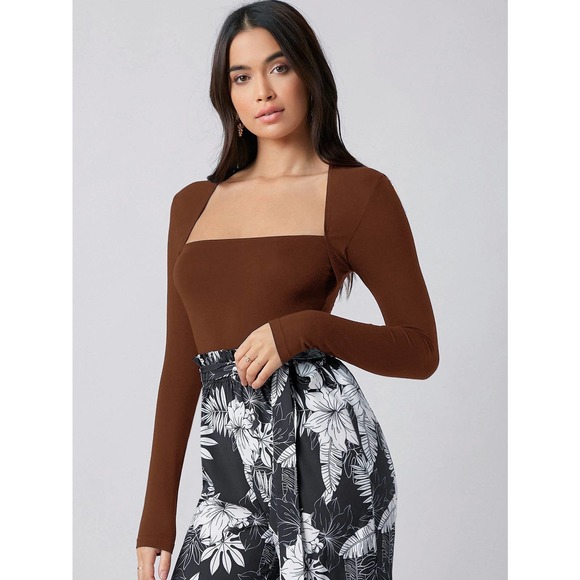 Square Neck long sleeve fitted Top tan - Picture 3 of 11